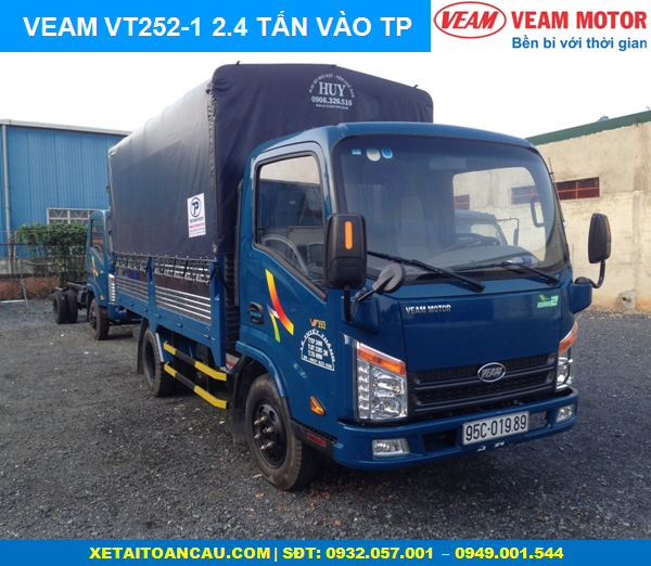 Veam VT252-1 2.4 tấn Máy Hyundai, Thùng 4m14 vào TP
